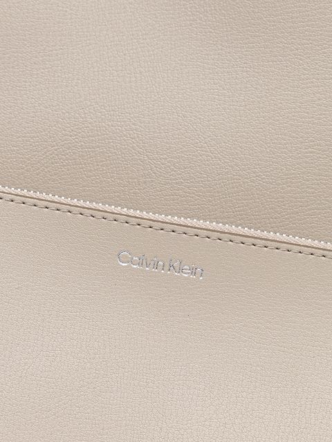 Calvin Klein torebka kolor beżowy LV04F3275G