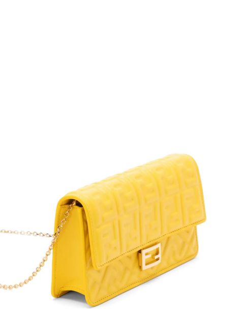 FENDI embossed chain shoulder bag - Yellow