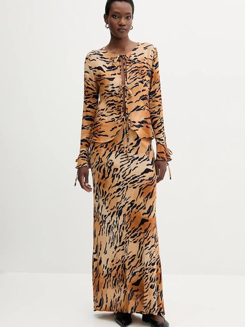 Never Fully Dressed spódnica kolor brązowy maxi rozkloszowana NFDSK714 - zdjęcie produktu nr 2