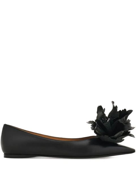 Ferragamo flower-embellished pointed ballet flats - Black - zdjęcie produktu nr 1