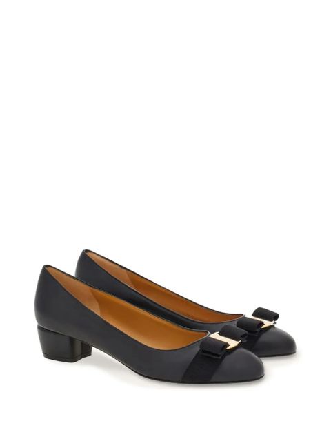 Ferragamo Vara 30mm leather pumps - Black