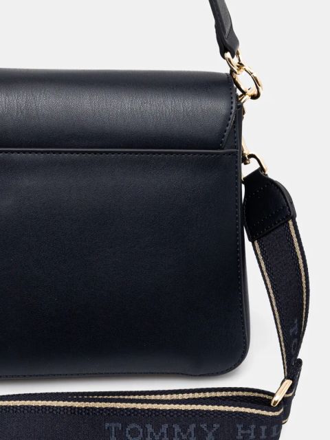 Tommy Hilfiger torebka kolor granatowy AW0AW16815