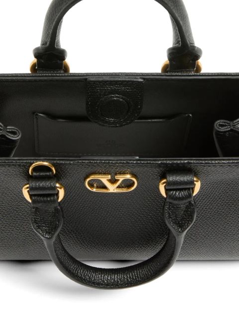 Valentino Garavani Vlogo Signature mini bag in grainy calfskin - Black