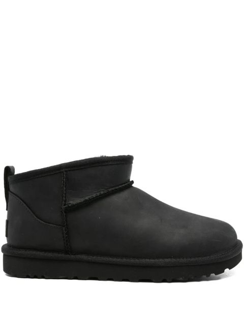 UGG Classic Ultra Mini ankle boots - Black - zdjęcie produktu nr 1