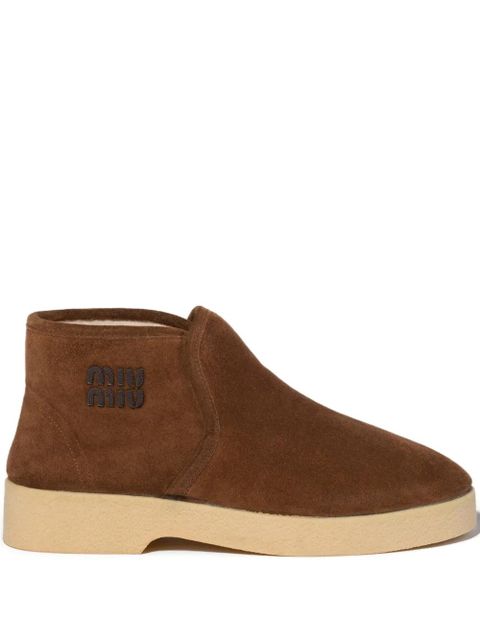 Miu Miu logo-lettering suede boots - Brown - zdjęcie produktu nr 1