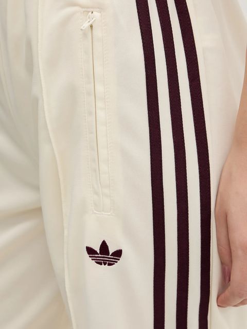 adidas Originals spodnie dresowe Firebird damskie kolor beżowy gładkie KA7744 - zdjęcie produktu nr 2
