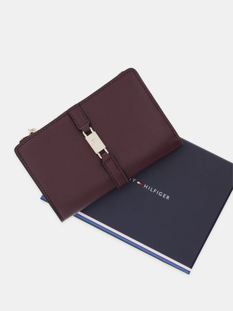 Tommy Hilfiger portfel damski kolor bordowy AW0AW18134