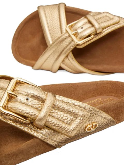 Valentino Garavani 30mm Fussfriend metallic sandals - Gold