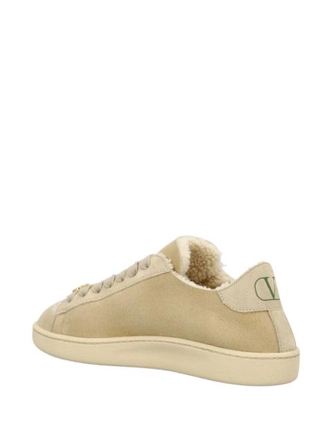 Valentino Garavani logo-appliqué suede sneakers - Neutrals