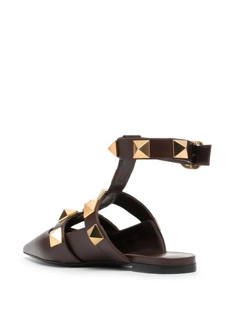 Valentino Garavani Rockstud-detail pointed-toe pumps - Brown