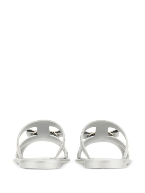 Ferragamo New Vara plate slides - Silver