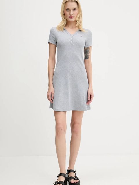 Tommy Jeans sukienka kolor szary mini dopasowana DW0DW21172 - zdjęcie produktu nr 2