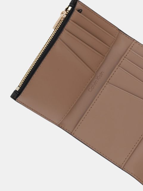 Calvin Klein portfel damski kolor czarny LV04F1117G