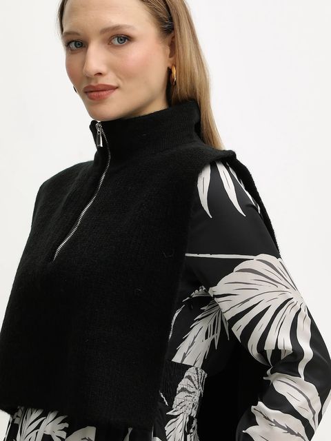 Morgan kamizelka damski kolor czarny z półgolfem 5COLA