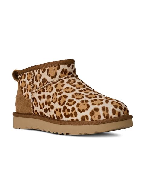 UGG śniegowce zamszowe W Classic Ultra Mini Plains - zdjęcie produktu nr 2