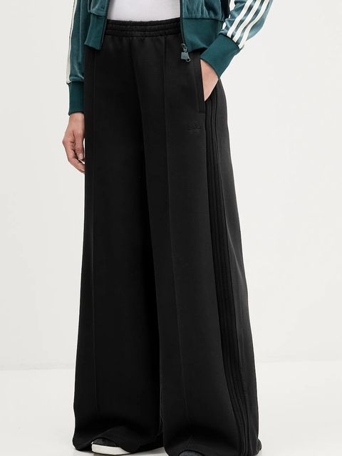 adidas Originals spodnie dresowe Spacer 3S Tp damskie kolor czarny gładkie JV7500 - zdjęcie produktu nr 1