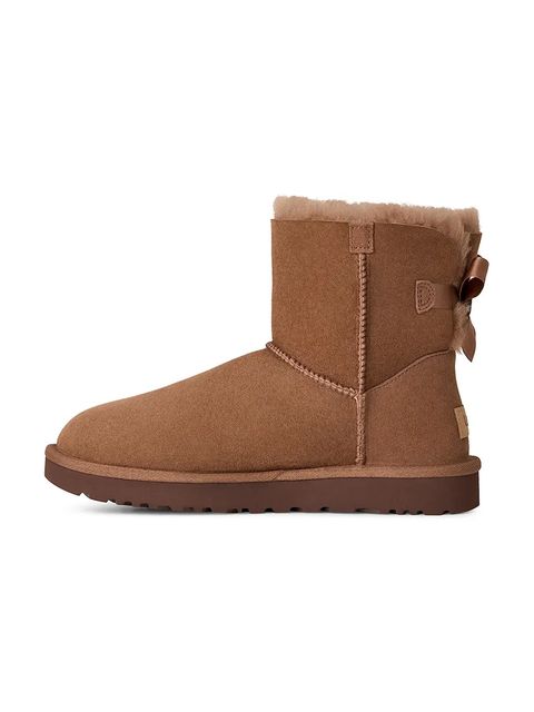 UGG śniegowce zamszowe Mini Bailey Bow II kolor brązowy 1016501.RYK