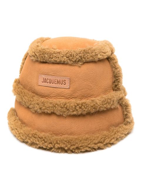 Jacquemus logo-patch shearling bucket hat - Brown - zdjęcie produktu nr 1