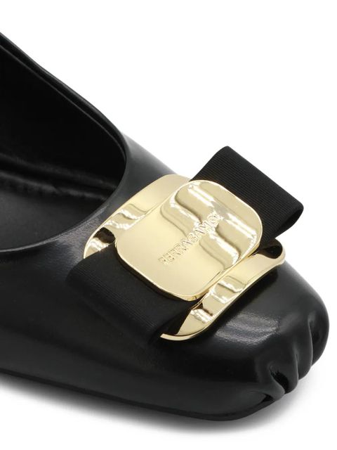 Ferragamo 40mm New Vara buckle strap pumps - Black