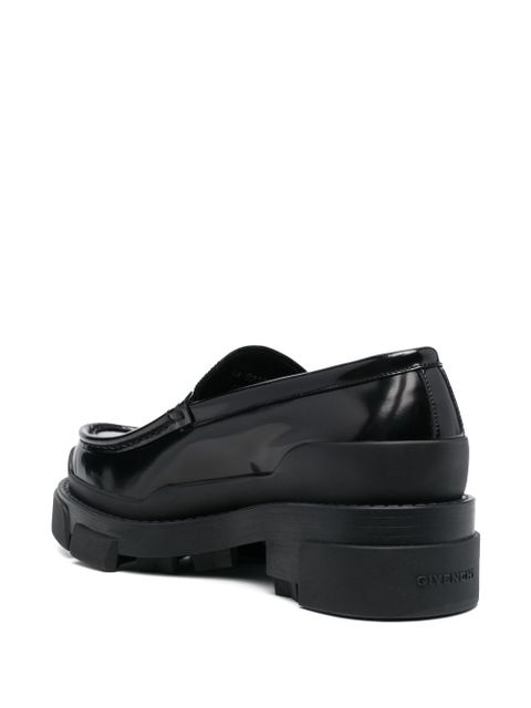 Givenchy logo-plaque leather loafers - Black