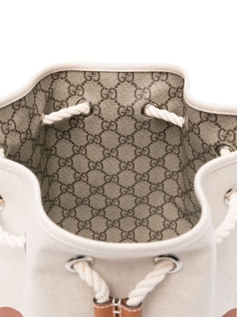 Gucci mini logo-print bucket bag - Neutrals