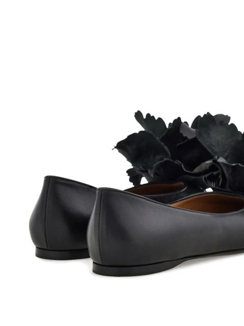 Ferragamo flower-embellished pointed ballet flats - Black