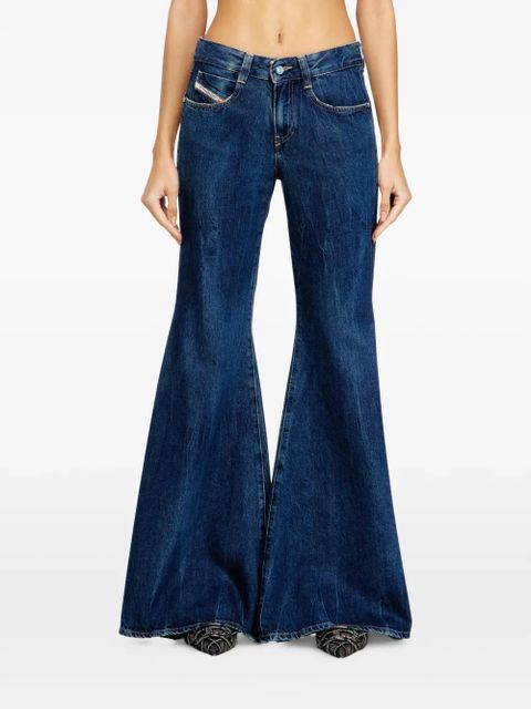 Diesel 1970 D-Bleess 09n61 flared low-waist jeans - Blue