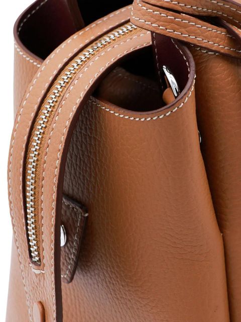 Tod's logo-charm shoulder bag - Neutrals