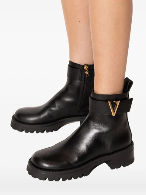 Versace V-Ankle buckle-detail boots - Black