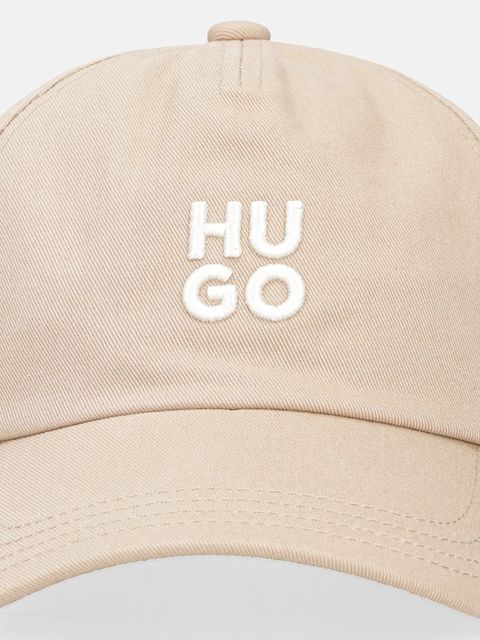 HUGO czapka z daszkiem bawełniana kolor beżowy z aplikacją 50546581