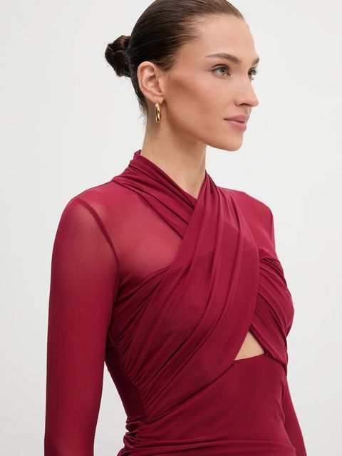 Bardot sukienka kolor bordowy maxi dopasowana 59987DB