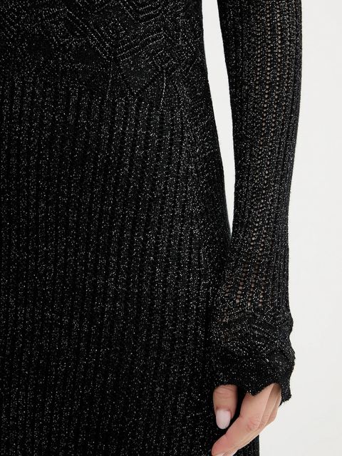 Hoss Intropia sukienka kolor czarny maxi dopasowana 6512541