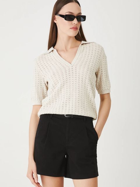 Medicine szorty damskie kolor czarny gładkie medium waist - zdjęcie produktu nr 1