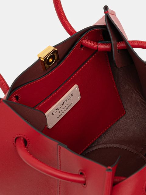 Coccinelle torebka skórzana KAMY kolor czerwony E1 U2L 11 03 01