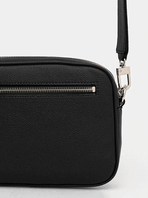 Guess torebka NOELLE kolor czarny HWZG96 72120