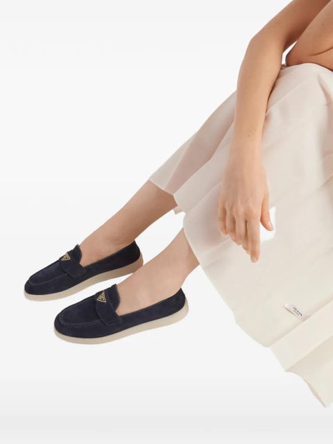 Prada logo-plaque suede loafers - Blue