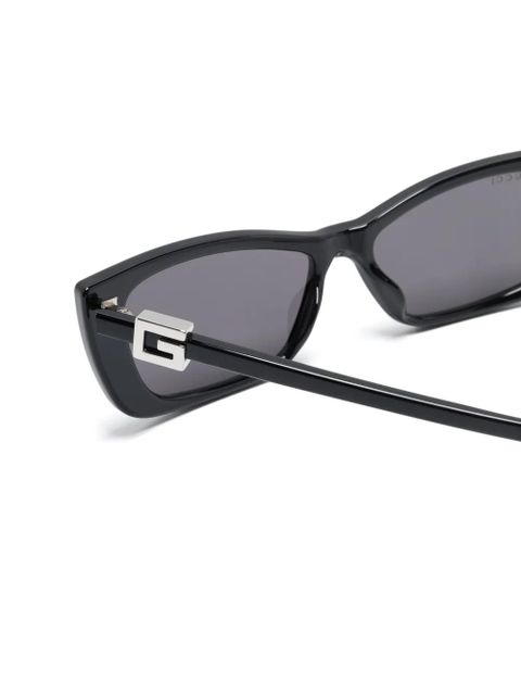 Gucci Eyewear logo-plaque sunglasses - Black