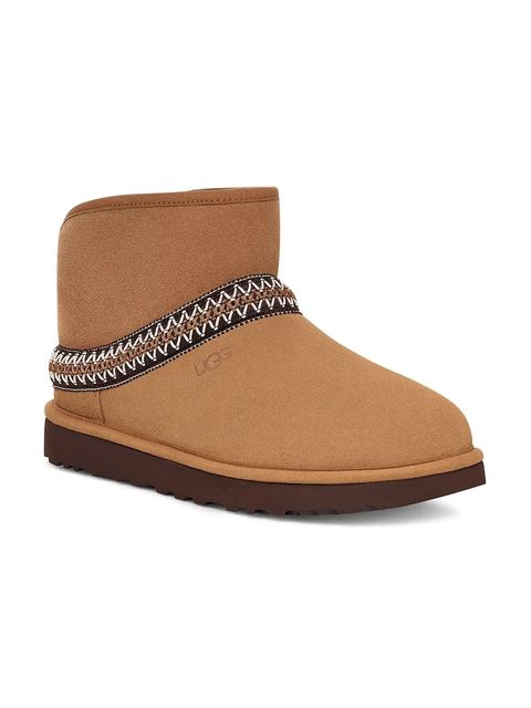 UGG śniegowce zamszowe Classic Mini Crescent kolor brązowy 1158262-CHE