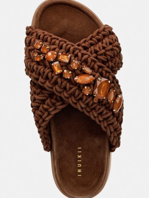 Inuikii klapki Woven Stones Platform