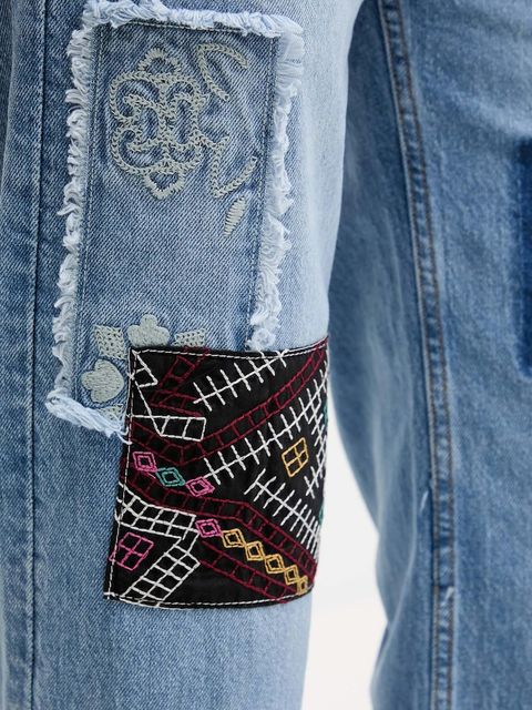Desigual jeansy PATCHE damskie high waist 25WWDD20