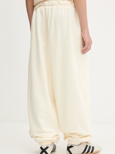 adidas Originals spodnie dresowe Essentials damskie kolor beżowy gładkie JX3142 - zdjęcie produktu nr 2