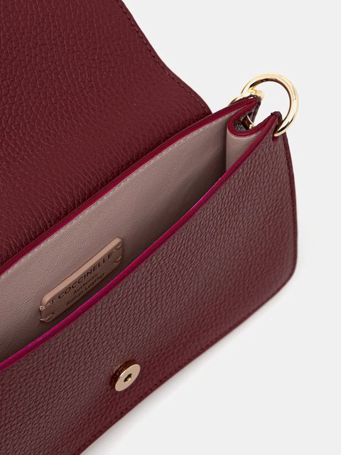 Coccinelle torebka skórzana kolor bordowy E5 SSL 27 01 01