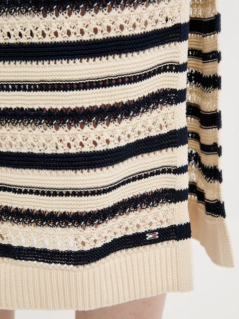 Tommy Hilfiger sukienka kolor beżowy maxi dopasowana WW0WW45649