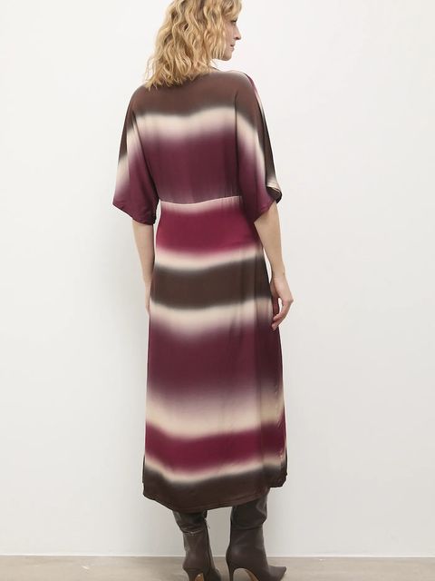 Answear.LAB sukienka kolor bordowy midi prosta