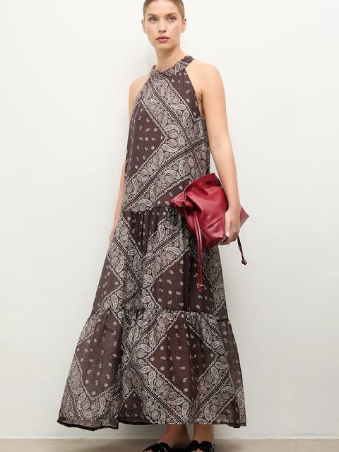 Answear.LAB sukienka kolor brązowy maxi rozkloszowana - zdjęcie produktu nr 1