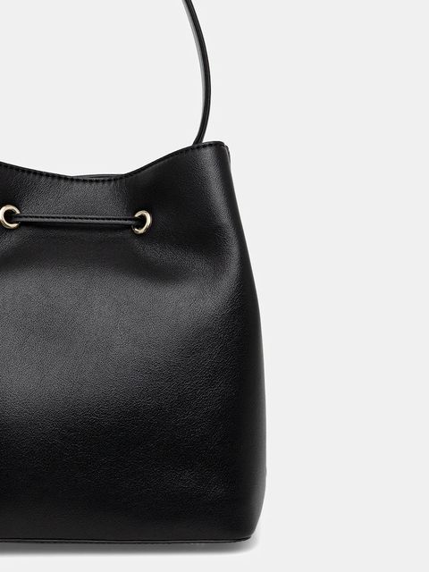 BOSS torebka Sandy Bucket kolor czarny 50558134