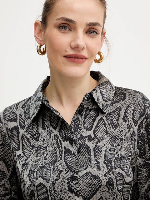 Guess koszula FERNANDA damska kolor czarny regular z kołnierzykiem klasycznym W5BH83 WF1T2