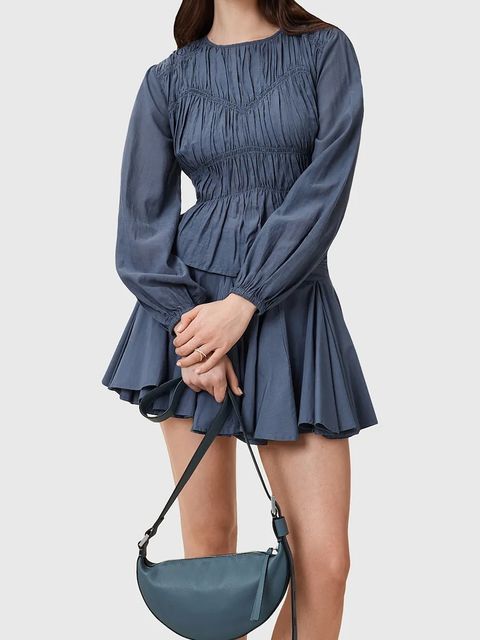 AllSaints torebka skórzana HALF MOON kolor niebieski W301XB