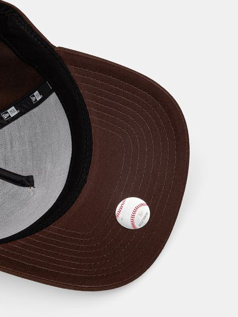 New Era czapka z daszkiem OUTLINE SCRIPT E-FRAME