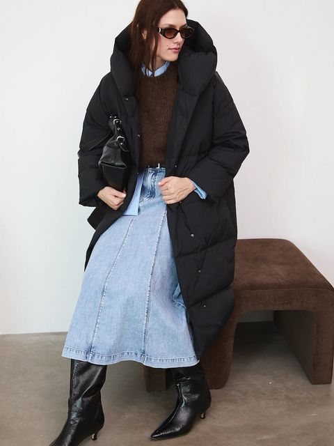 Medicine płaszcz puchowy damski kolor czarny - zdjęcie produktu nr 1